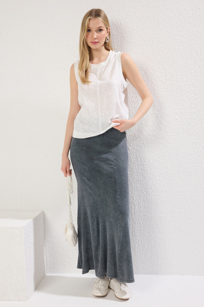 Trendyol Collection Ecru Violet Durabil Moda 0 mâneci Gâtul turnat Regular Fit