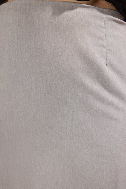 Trendyol Curve Γκρι μίνι υφαντό σορτς μεγάλου μεγέθους TBBSS25AZ00009