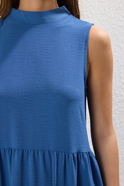 Trendyol Collection Modrý Shift/Stright Cut Stojáček Midi Woven Dress TWOSS20EL1864