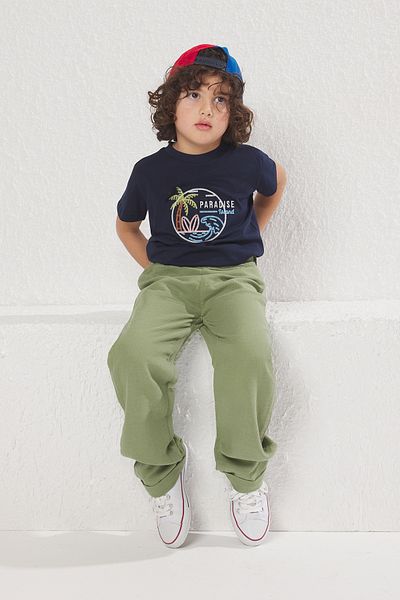TRENDYOLKIDS Khakifarbene Basic-Webhose für Jungen TKDSS25PL00006