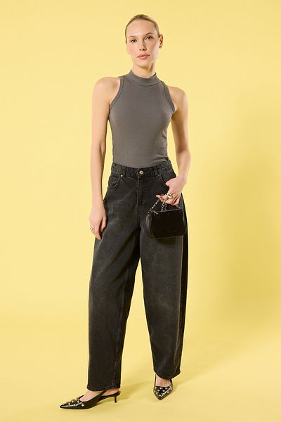 Trendyol Collection Black Stand Collar Fitted/Body Fitted Knitted Blouse Twoss25Bz00376