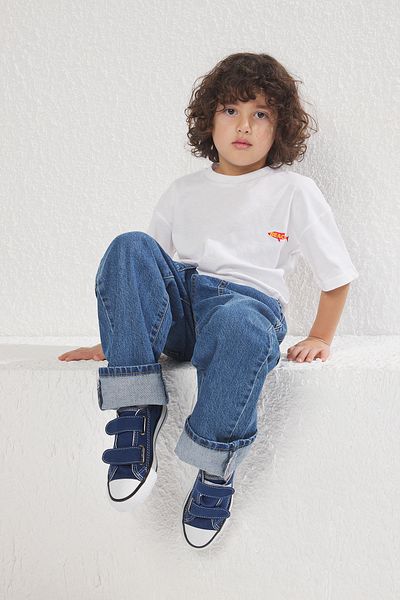 TRENDYOL SHOES Marineblauer Unisex-Kinder-Sneaker – Doppelklettverschluss, Gummisohle TAKSS25SN00022