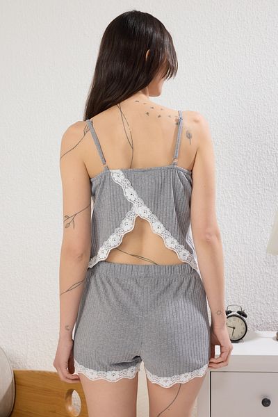 Trendyol Collection Сива меланжирана обикновена плетена пижама с къси панталонки Thmss25Pt00342