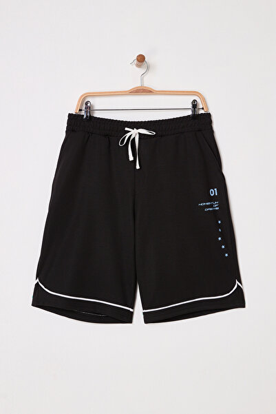 Trendyol Collection Μαύρο oversized / Σορτς με θέμα το κολεγιακό φόρεμα & βερμούδες TMNSS25SR00017