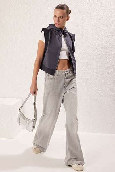 Trendyol Collection Anthracite Contrast Woven Garni Detailed Regular/Normal Fit Stretchy Knitted Vest Twoss25Ye00008