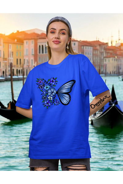 oneagılyazı تي شيرت نسائي كبير الحجم مطبوع بتصميم فراشة