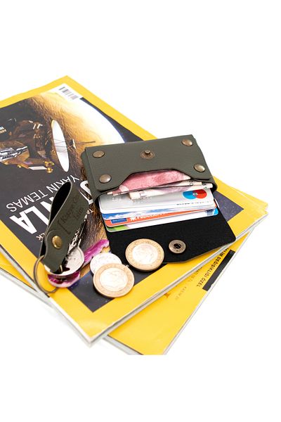 Miaju Green Color Personalized High Quality Coin Purse and Keychain Set, Personal Accessory
