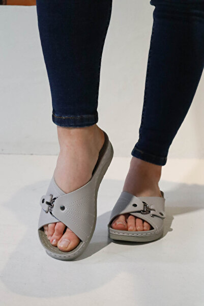 Moda Anna Soft and Lightweight Thick Soled Women's Sports Slippers with Anchor Buckle Beige