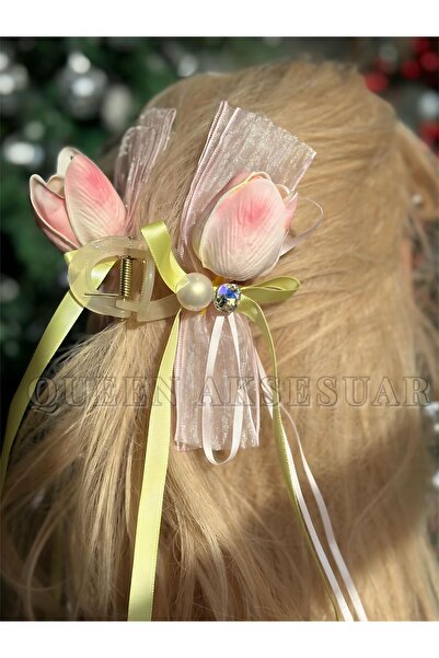 QUEEN AKSESUAR Fundă roz Trend - Motiv cu flori de lalele, detaliu cu panglică și piatră, cataramă cu clemă cu perle