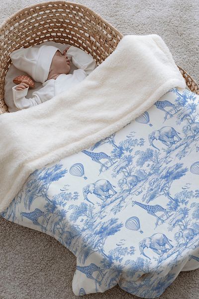 Tuğba Kuğu Double Face Plush Blanket - Blue Toile De Jouy