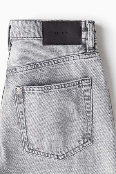 H&M Straight High Jeans
