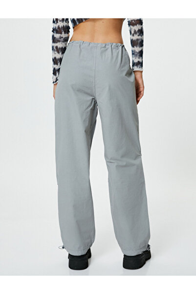 Koton Oversize padákové kalhoty s detailem podlahy a kapsami z bavlny