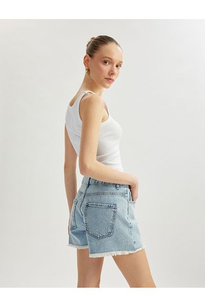 Koton Pantaloni scurți din denim, confortabili, cu buzunare pentru picioare, cu nasturi