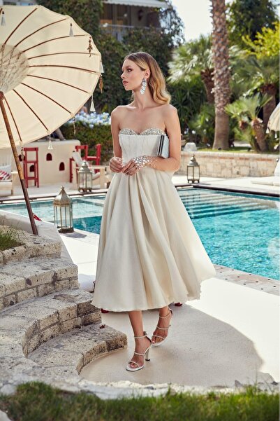 Hanımefendi Giyim Straplez Kristal İşlemeli Midi Abiye Modeli