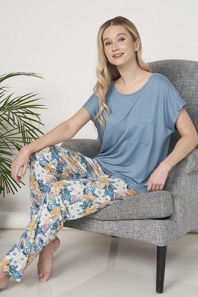 Pijadore 1629 Set de pijamale cu mânecă scurtă cu model floral pentru femei