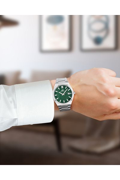 DIAMOND HILL Men's Watch Silver Green Dial Model DHSSGR43052M