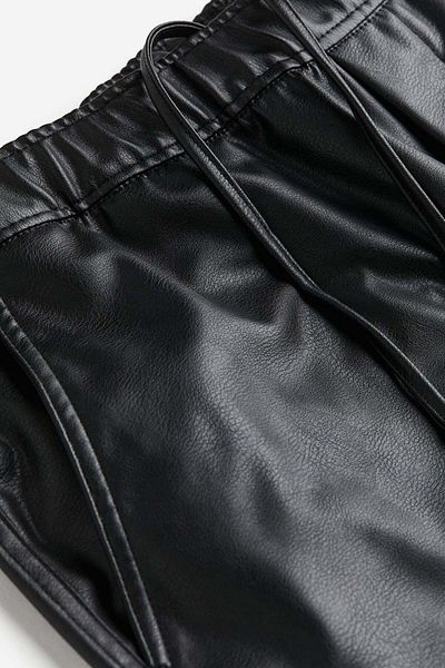 H&M Regular Fit Coated cargo trousers