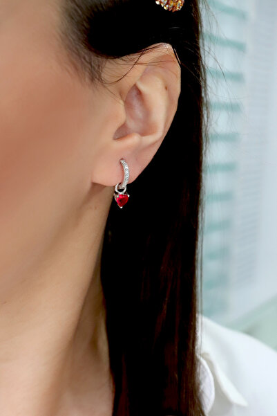 Silveranka 925 Ayar Gümüş Kırmızı Kalp Taşlı Halka Küpe