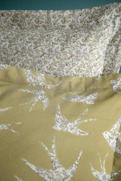 Apricitas HOME طقم بيكيه من الخيزران لشخص واحد زيتون حر - طقم بيكيه مع غطاء لحاف