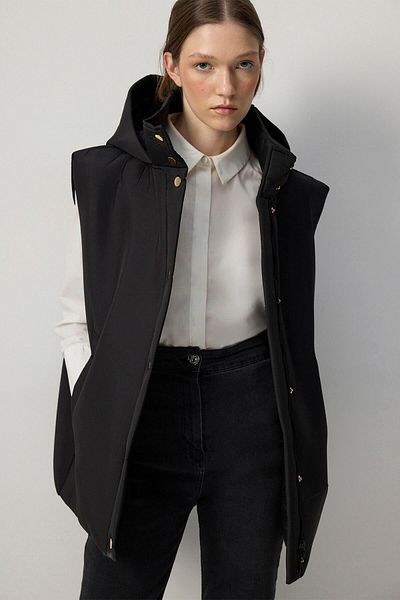 Touché Privé Hooded Scuba Vest