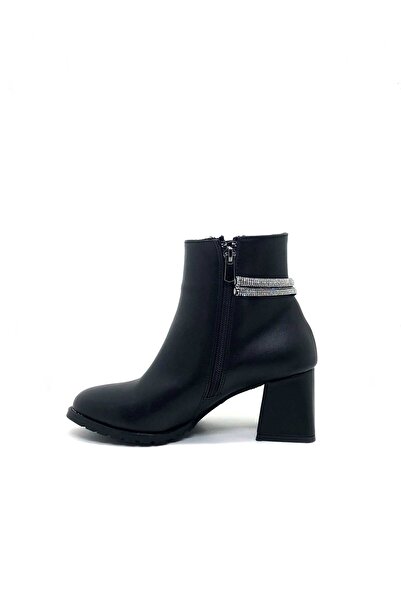 PUNTO Kadın Bej-Siyah Topuklu Taşlı Kısa Bot