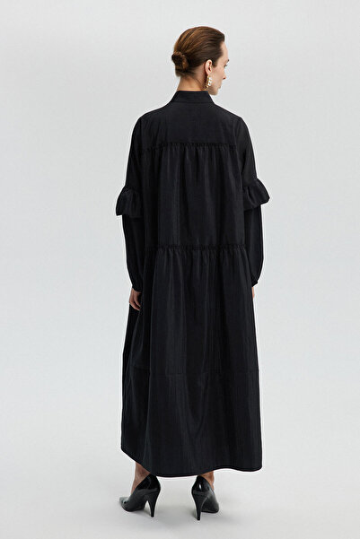 Touché Privé Volánkové šálové šaty