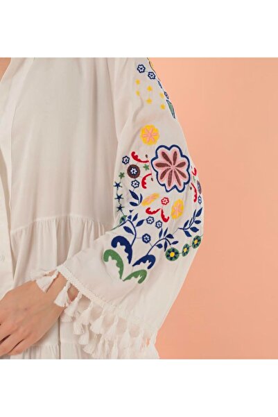 AYASOFYA OTANTIK Γυναικείο Λευκό Φόρεμα με Πομπον με Κέντημα με Λεπτομέρεια