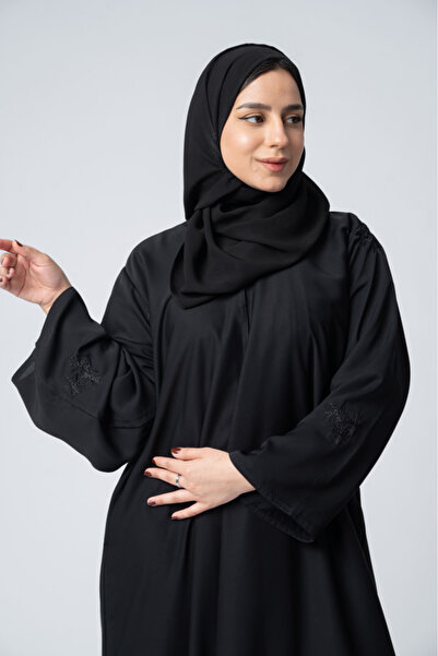 outline Zaho Abaya, Trench Coat Design
