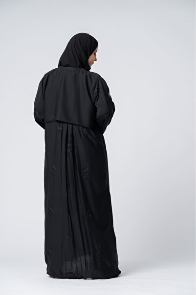 outline Zaho Abaya, Trench Coat Design