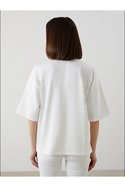 LC Waikiki LCW Vision Ecru Damen-T-Shirt mit Rundhalsausschnitt