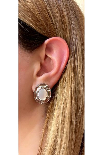 Store أقراط النساء