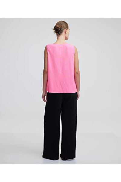 İpekyol Textured V-Neck T-Shirt