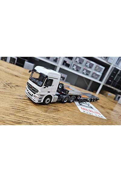Wsi Model 1/50 - MERCEDES-BENZ ACTROS MP3 L 6X4 + 3 Aks Lowbed Dorse