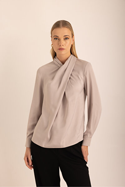 Aker Taş Yakası Drape Detaylı Dokuma Bluz