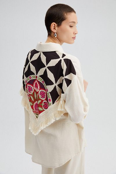 Touché Privé Tassel Detailed Printed Shirt