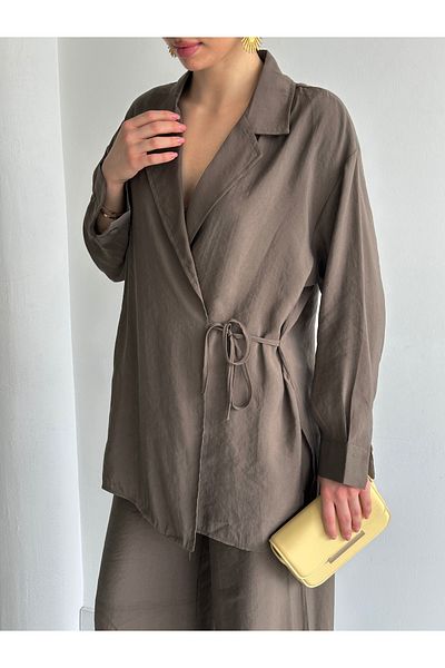 Laluvia Kimono-Set mit Nerzkragen und detaillierter Schnürung – 8459