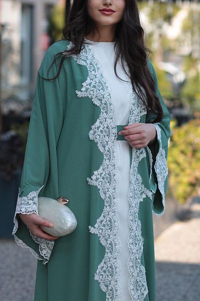 MELEK ARAZ Abaya cu detaliu guipură de mentă
