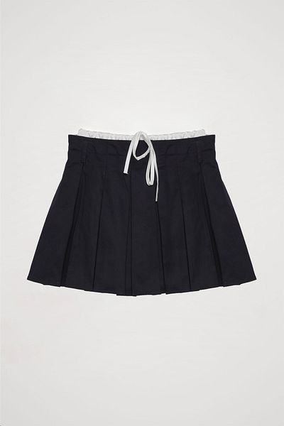 Quzu Fusta mini plisată bleumarin - Detaliu cu talie dublă