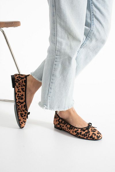 SOLDOY Leopard Patterned Women's Ballerinas - Heelless and Ribbon Detailed, Flat Sole