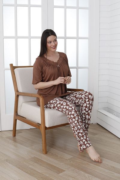 VG BOND MODA Women's Viscose Double Pajamas Set - Lace Collar and Print, Short Sleeve Vg139