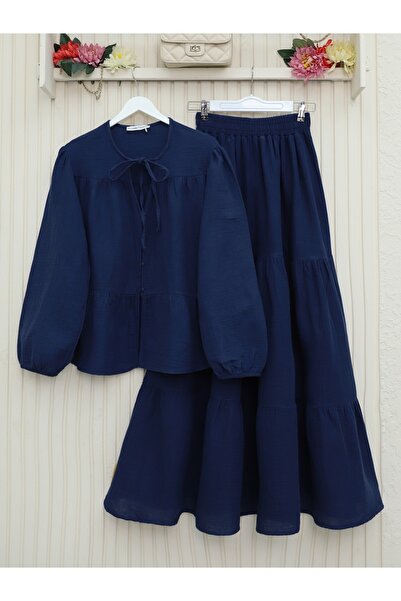 Modamorfo Сорочка з V-подібним коміром, застібкою на ґудзиках та шнурівкою - темно-синя