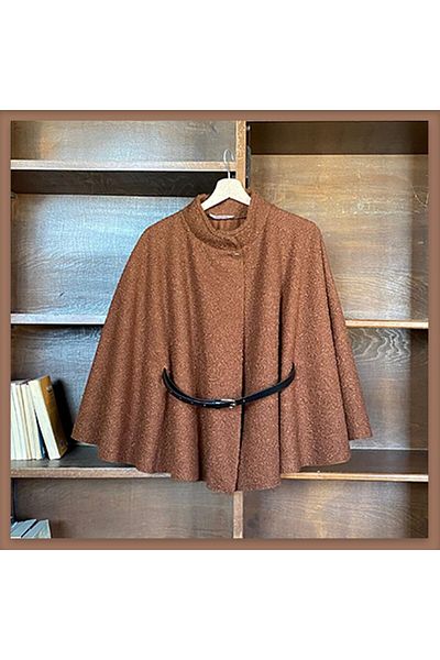 Faya Boutique Вълнена пелерина с кафяв кожен колан