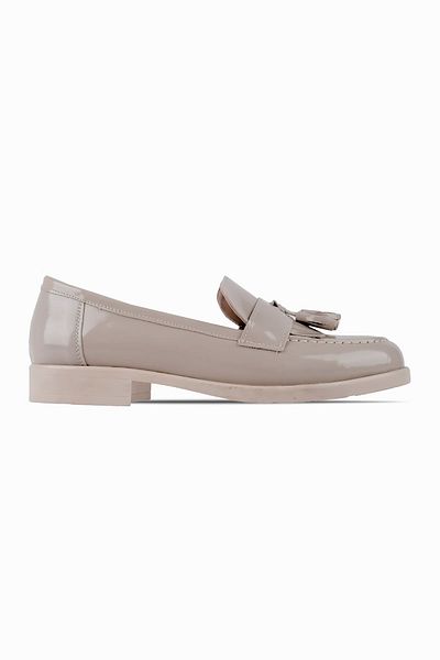 Lal Shoes & Bags Balerini cu ciucuri Taso pentru damă - cremă din piele lăcuită