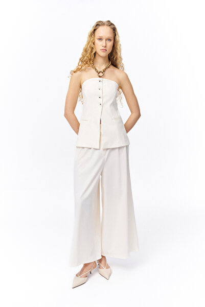 Quzu Ecru Στράπλες Μπλούζα - Λεπτομέρεια με κουμπί