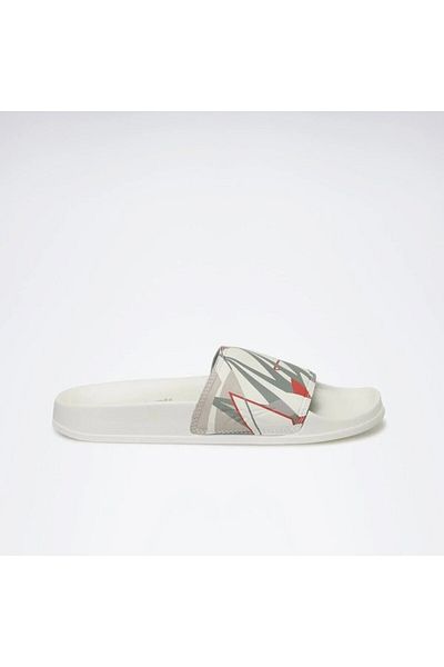Reebok Γυναικείες παντόφλες Classic Slide σε μπεζ χρώμα