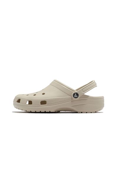 Crocs 10001-2y2 شبشب كلاسيكي باللون البيج