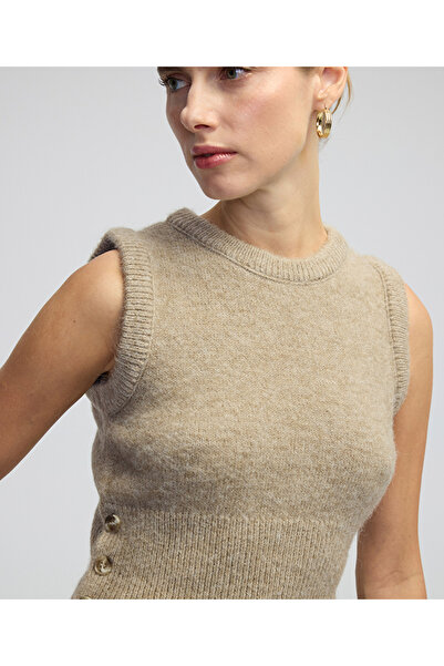 İpekyol Düğme aksesuarlı süveter