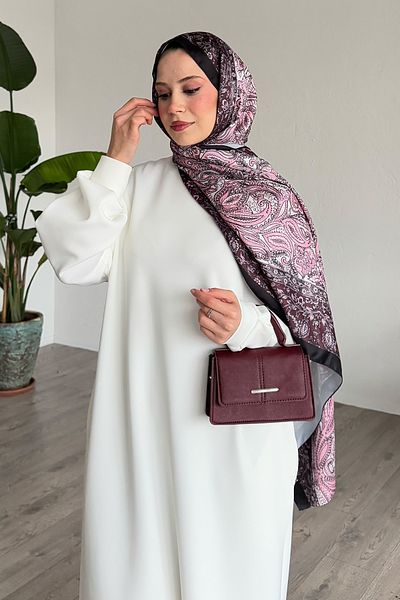 InStyle فستان نيفرا أبيض مع جيوب