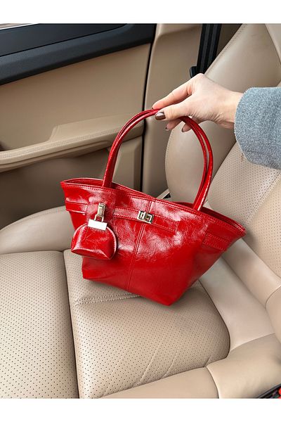 NOTHING Red Patent Leather - Magnet Hand and Shoulder Bag Samira with Charm Detail