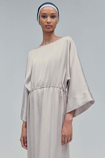 H&M Crêpe satin dress